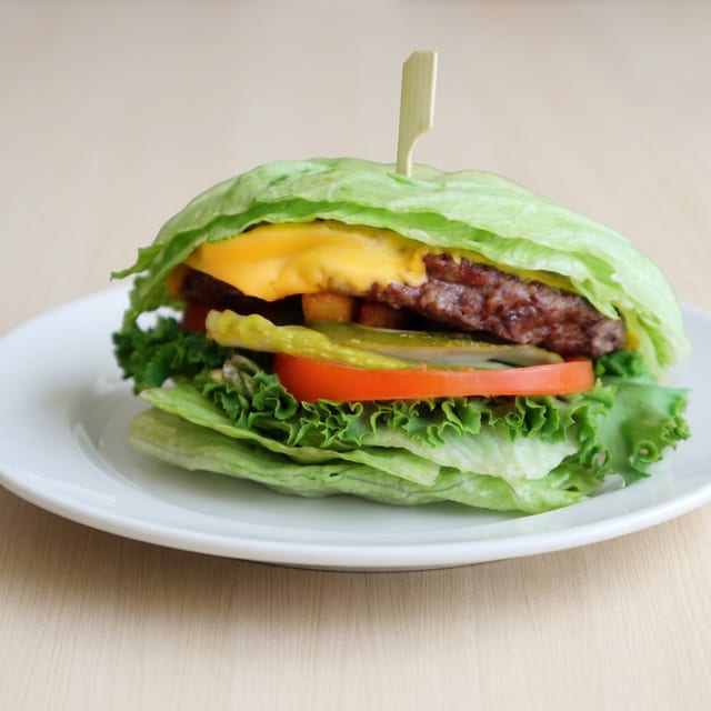 *GF Wagyu Chz Burger.